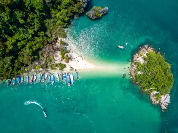 PAKBIA ISLAND HONG 1920